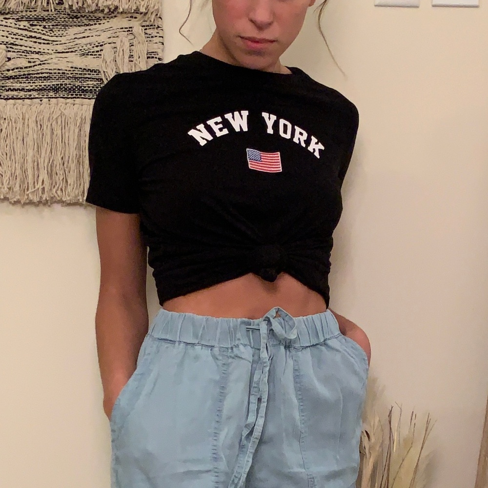 Forever 21 Black New York USA T Shirt - S